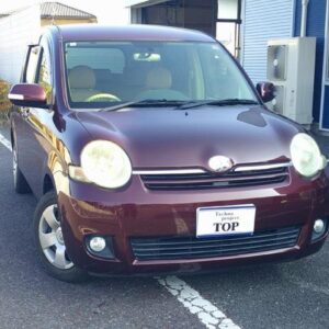 2012 Toyota Sienta tea gasoline used car Japan export