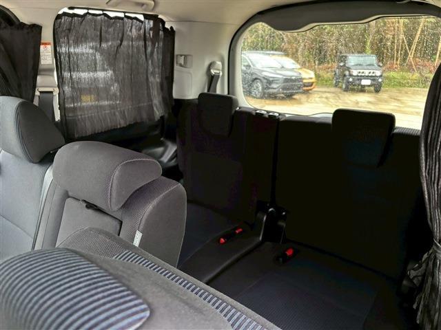 Ref:AUX-22824031 TOYOTA VOXY 2015 6 Ref:AUX-22824031 TOYOTA VOXY 2015 - Image 6