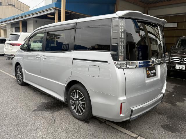 Ref:AUX-22824335 TOYOTA VOXY 2014 16 Ref:AUX-22824335 TOYOTA VOXY 2014 - Image 16