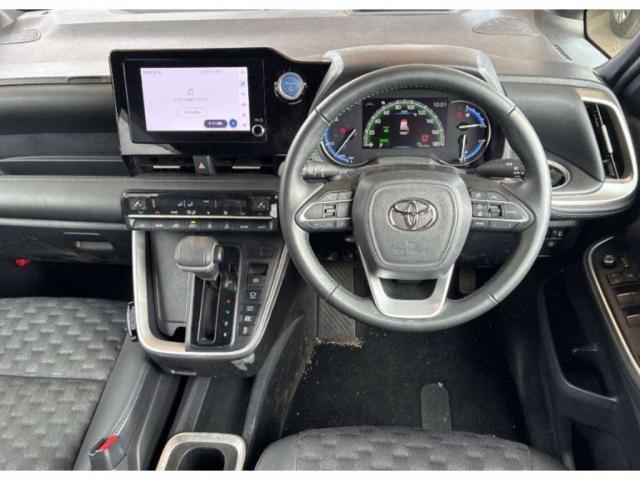 Ref:AUX-22827990 TOYOTA VOXY 2023 3 Ref:AUX-22827990 TOYOTA VOXY 2023 - Image 3