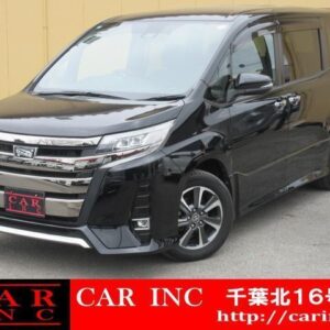 2020 Toyota Noah black gasoline used car Japan export