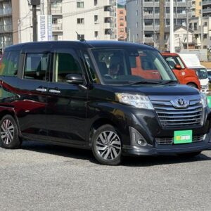 2019 Toyota Roomy black gasoline used car Japan export