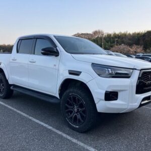 2022 Toyota Hilux white diesel used car Japan export
