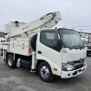2017 Hino Dutro white diesel used car Japan export