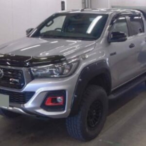 2019 Toyota Hilux silver diesel used car Japan export