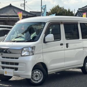2015 Daihatsu Hijet Cargo white gasoline used car Japan export