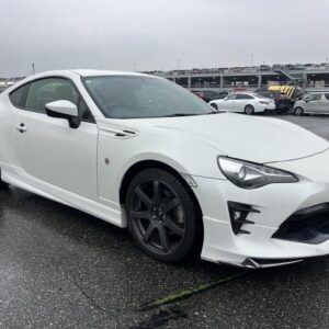 2017 Toyota 86 pearl gasoline used car Japan export