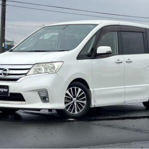 2012 Nissan Serena white gasoline used car Japan export