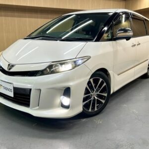 2013 Toyota Estima white gasoline used car Japan export