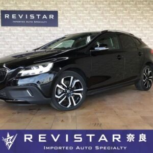 2019 Volvo V40 black diesel used car Japan export
