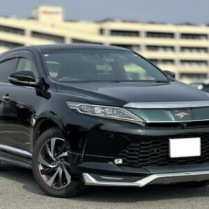 2018 Toyota Harrier black gasoline used car Japan export