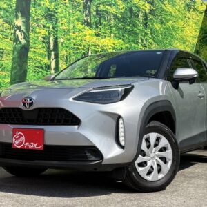 2021 Toyota Yaris Cross silver gasoline used car Japan export