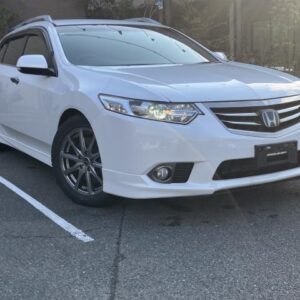 2013 Honda Accord Tourer pearl gasoline used car Japan export