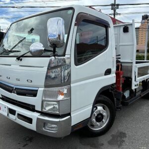 2020 Mitsubishi Fuso Canter white diesel used car Japan export