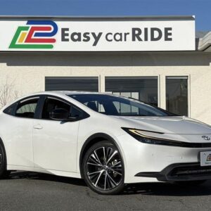 2023 Toyota Prius pearl gasoline used car Japan export