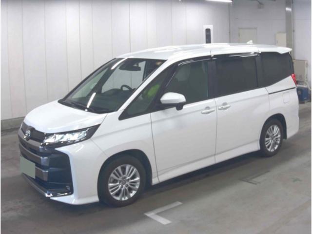 Ref:AUX-22869543 TOYOTA NOAH 2022 4 Ref:AUX-22869543 TOYOTA NOAH 2022 - Image 4