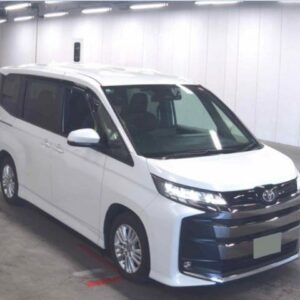 2022 Toyota Noah pearl gasoline used car Japan export