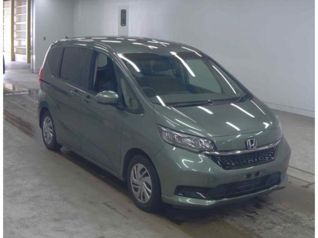 Ref:AUX-22869562 HONDA FREED 2023 1 2023 Honda Freed green gasoline used car Japan export