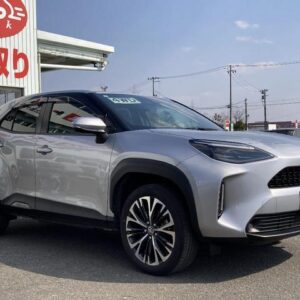 2023 Toyota Yaris Cross silver hybrid used car Japan export