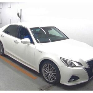 2017 Toyota Crown Hybrid pearl hybrid used car Japan export