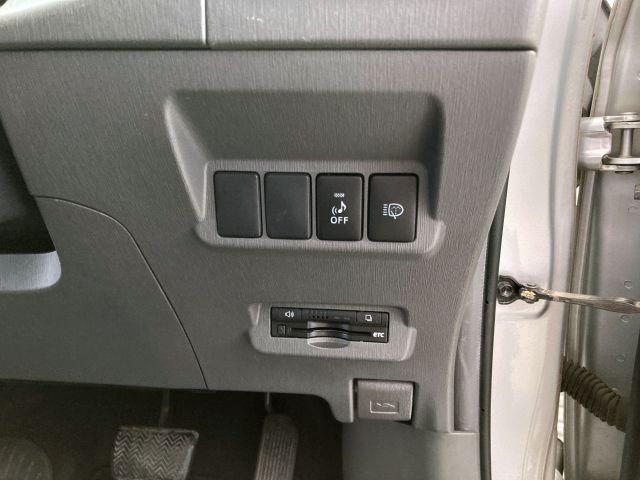 Ref:AUX-22876172 TOYOTA PRIUS ALPHA 2012 15 Ref:AUX-22876172 TOYOTA PRIUS ALPHA 2012 - Image 15