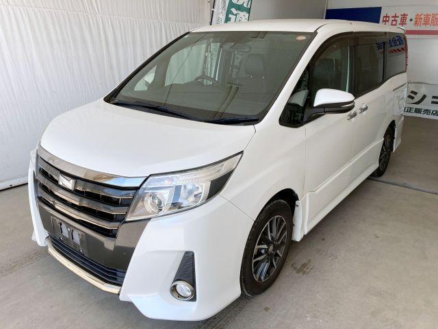 Ref:AUX-22882104 TOYOTA NOAH 2017 4 Ref:AUX-22882104 TOYOTA NOAH 2017 - Image 4