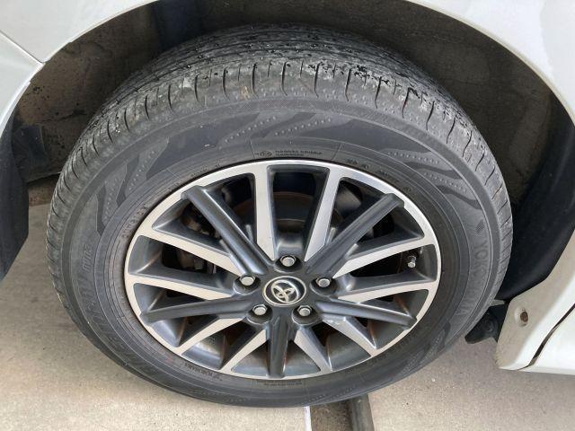 Ref:AUX-22882104 TOYOTA NOAH 2017 9 Ref:AUX-22882104 TOYOTA NOAH 2017 - Image 9