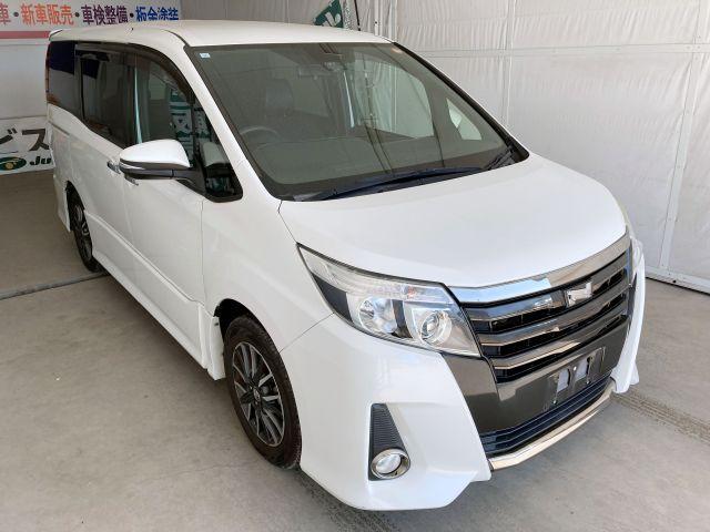 Ref:AUX-22882104 TOYOTA NOAH 2017 1 2017 Toyota Noah pearl gasoline used car Japan export