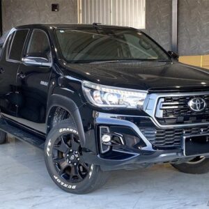 2020 Toyota Hilux black diesel used car Japan export
