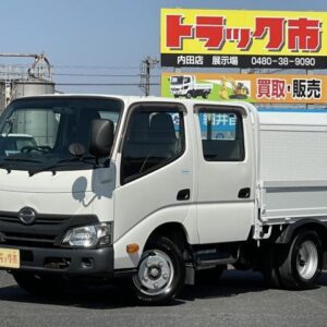 2018 Hino Dutro white diesel used car Japan export