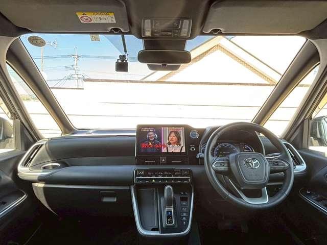 Ref:AUX-22894330 TOYOTA VOXY 2023 5 Ref:AUX-22894330 TOYOTA VOXY 2023 - Image 5