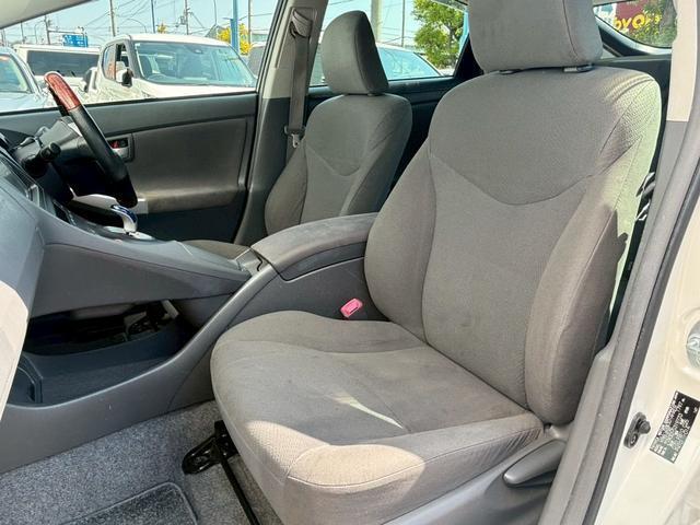 Ref:AUX-22895736 TOYOTA PRIUS 2011 13 Ref:AUX-22895736 TOYOTA PRIUS 2011 - Image 13