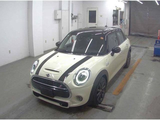 Ref:AUX-22896490 MINI MINI 2021 1 2021 Mini Mini white gasoline used car Japan export