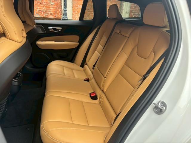 Ref:AUX-22899042 VOLVO V60 2025 12 Ref:AUX-22899042 VOLVO V60 2025 - Image 12