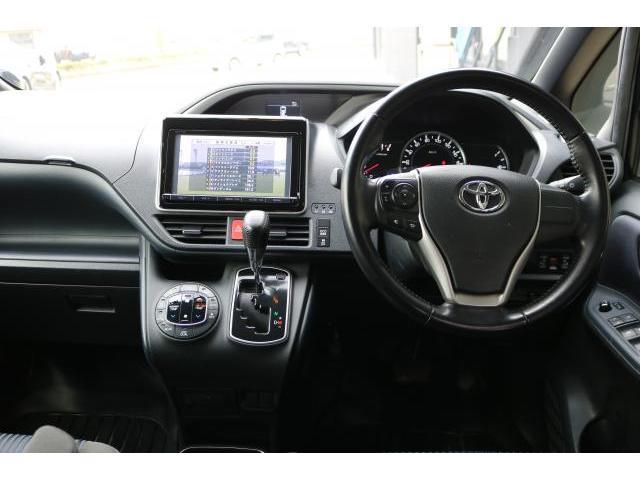 Ref:AUX-22901796 TOYOTA VOXY 2015 3 Ref:AUX-22901796 TOYOTA VOXY 2015 - Image 3