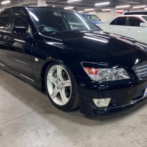 1999 Toyota Altezza black gasoline used car Japan export