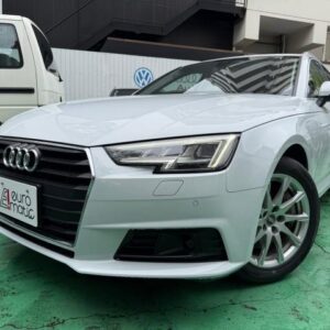 2016 Audi A4 Avant pearl gasoline used car Japan export