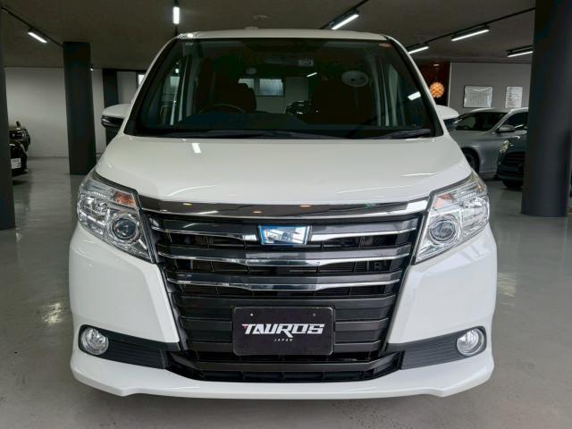 Ref:AUX-22916348 TOYOTA NOAH 2015 9 Ref:AUX-22916348 TOYOTA NOAH 2015 - Image 9
