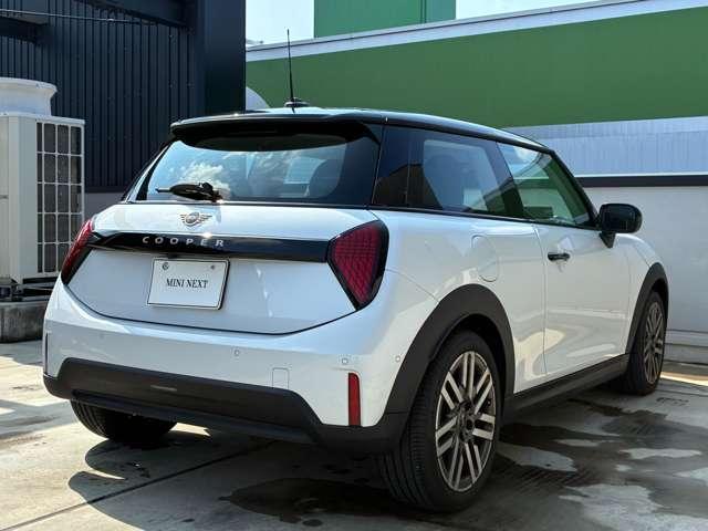 Ref:AUX-22921044 MINI MINI 2025 3 Ref:AUX-22921044 MINI MINI 2025 - Image 3