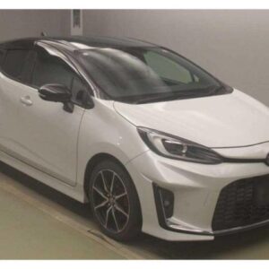 2023 Toyota Aqua pearl gasoline used car Japan export