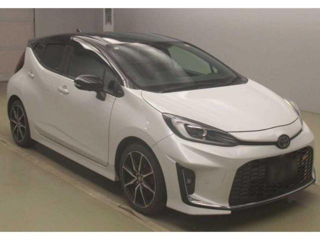 Ref:AUX-22921491 TOYOTA AQUA 2023 1 2023 Toyota Aqua pearl gasoline used car Japan export