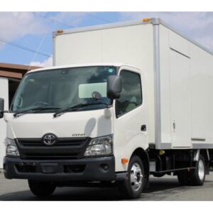 2019 Toyota Dyna Truck white diesel used car Japan export