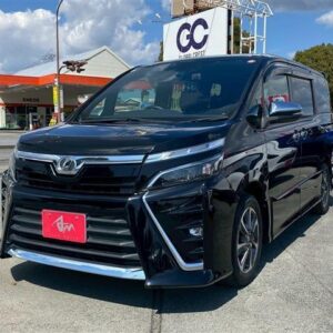 2018 Toyota Voxy black gasoline used car Japan export
