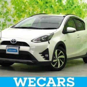 2017 Toyota Aqua pearl gasoline used car Japan export