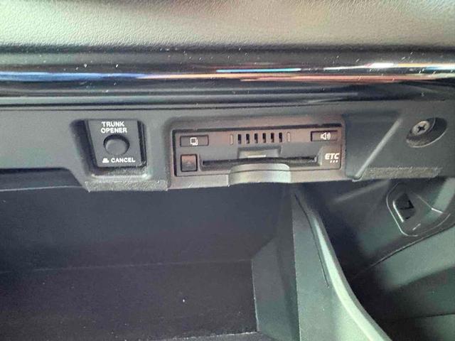 Ref:AUX-22930861 TOYOTA CROWN HYBRID 2019 15 Ref:AUX-22930861 TOYOTA CROWN HYBRID 2019 - Image 15