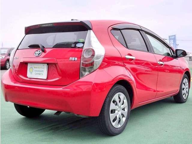 Ref:AUX-22934718 TOYOTA AQUA 2012 2 Ref:AUX-22934718 TOYOTA AQUA 2012 - Image 2