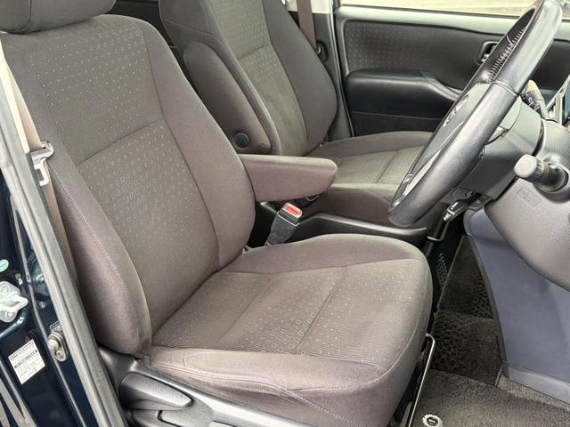 Ref:AUX-22935949 TOYOTA VOXY 2015 13 Ref:AUX-22935949 TOYOTA VOXY 2015 - Image 13