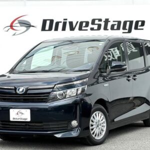 2015 Toyota Voxy black hybrid used car Japan export