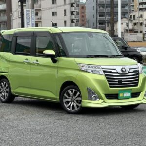 2017 Toyota Roomy green gasoline used car Japan export