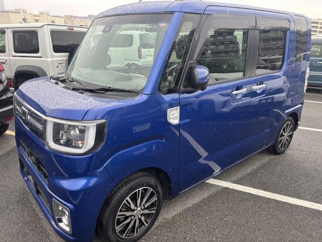 Ref:AUX-22942227 DAIHATSU WAKE 2016 1 2016 Daihatsu Wake blue gasoline used car Japan export